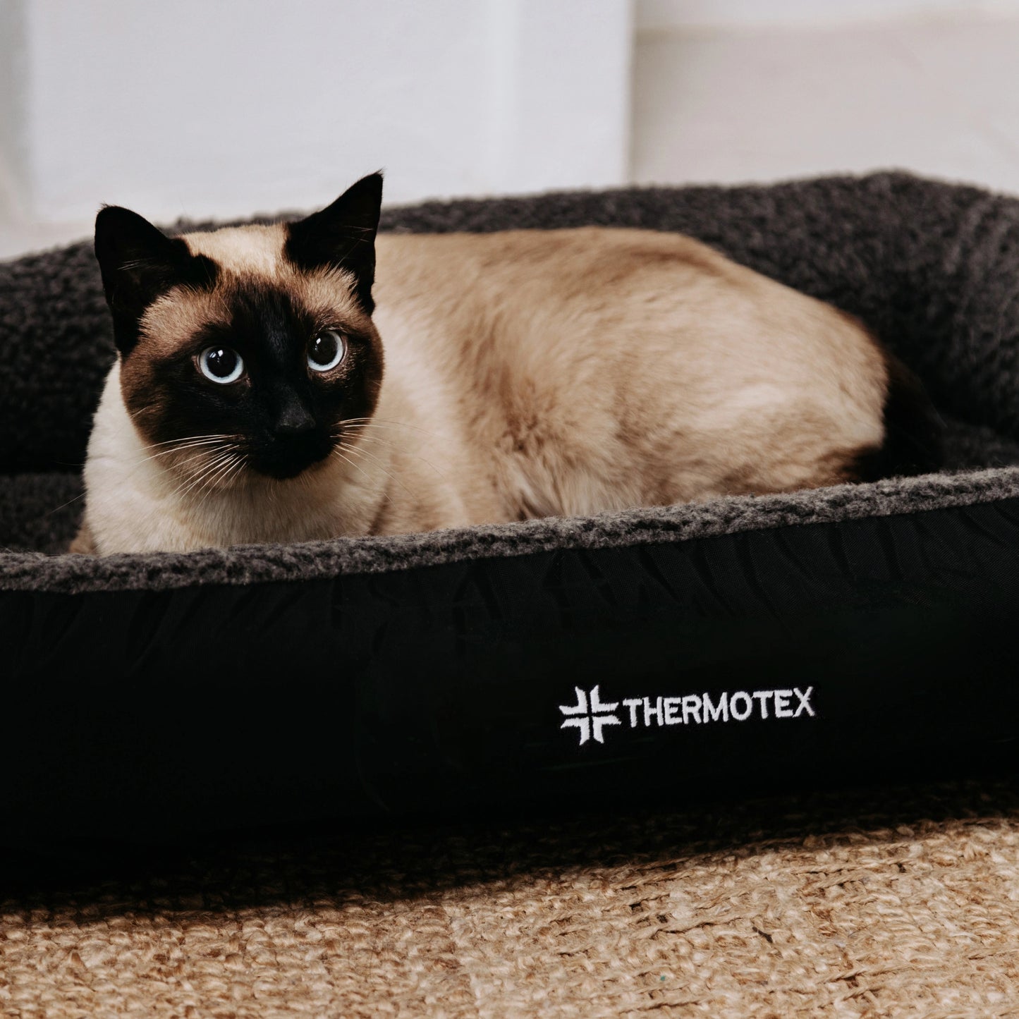Far Infrared Heating Pet Bed by Thermotex