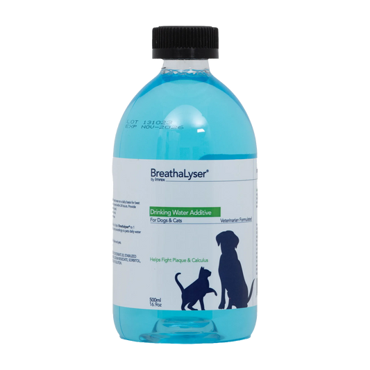 Breathalyser® Drinking Water Additive for Dogs and Cats,"Clear bottle with blue liquid and black cap"