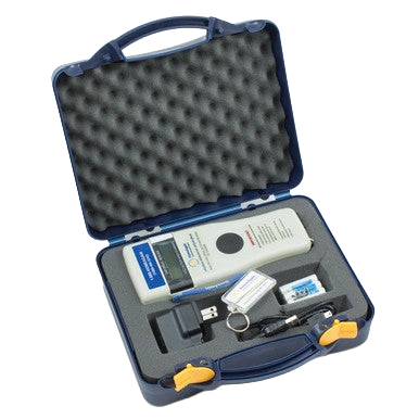 HomeAgain® Universal WorldScan™ Plus,"Open blue carrying case with handheld scanner and accessories"