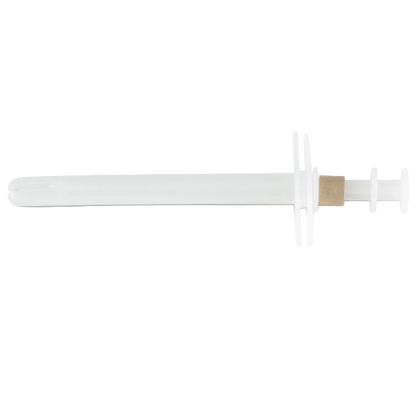 Piller,"Long clear plastic syringe with plunger"