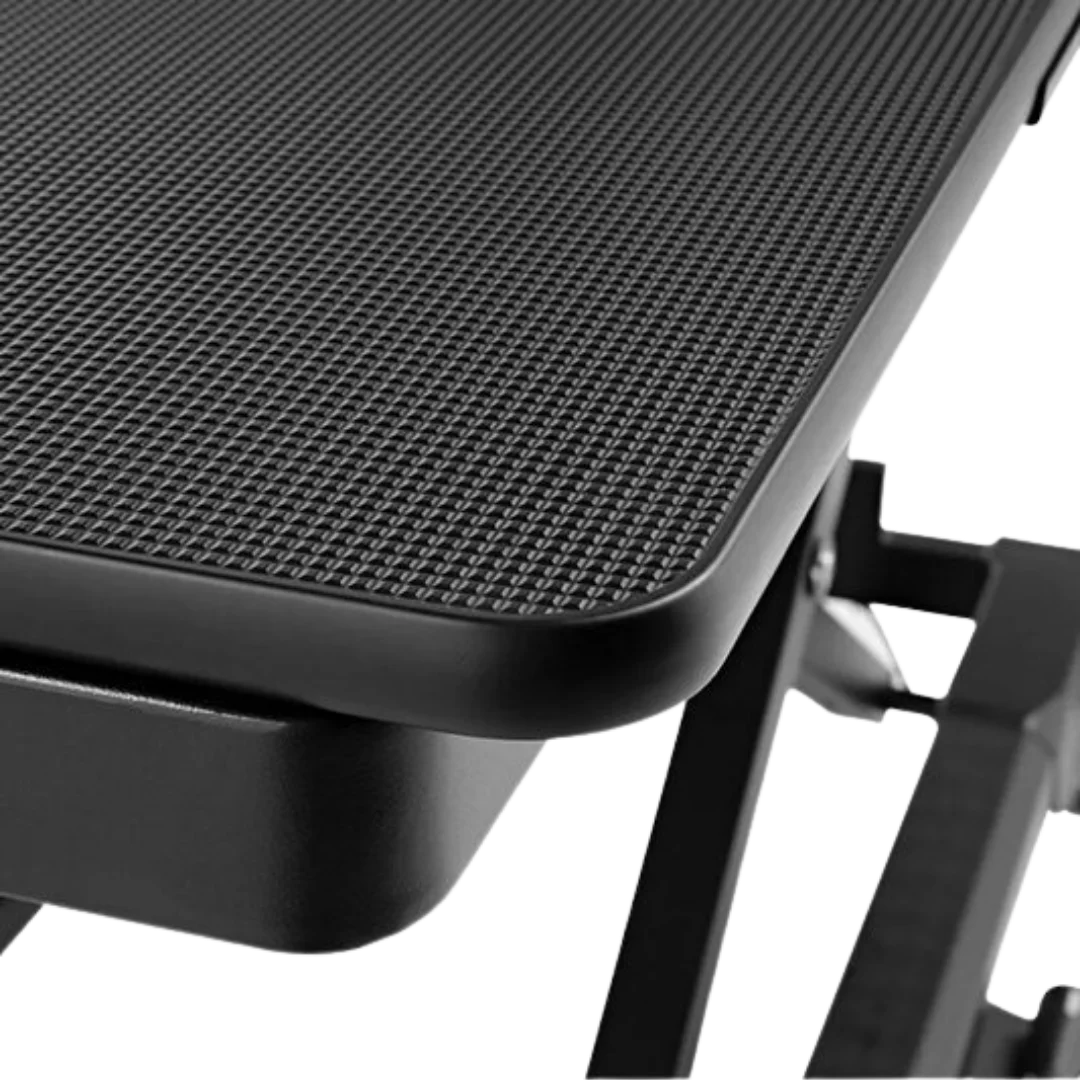 "50"" Dog Grooming 908 Electric Table without Drawer by Waggz","Close-up of textured tabletop corner and frame"