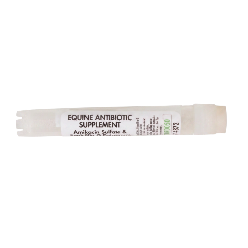 Amikacin Sulfate & Penicillin G Potassium,"White plastic dosing syringe with label, side view"